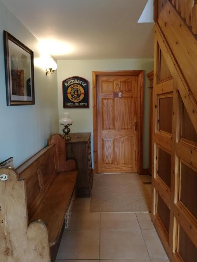 Fox Heaven B&B Карикфъргъс Екстериор снимка